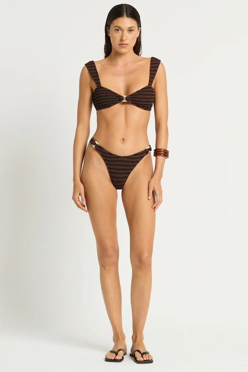BOND-EYE | Ring Scene Brief - Carob/Black