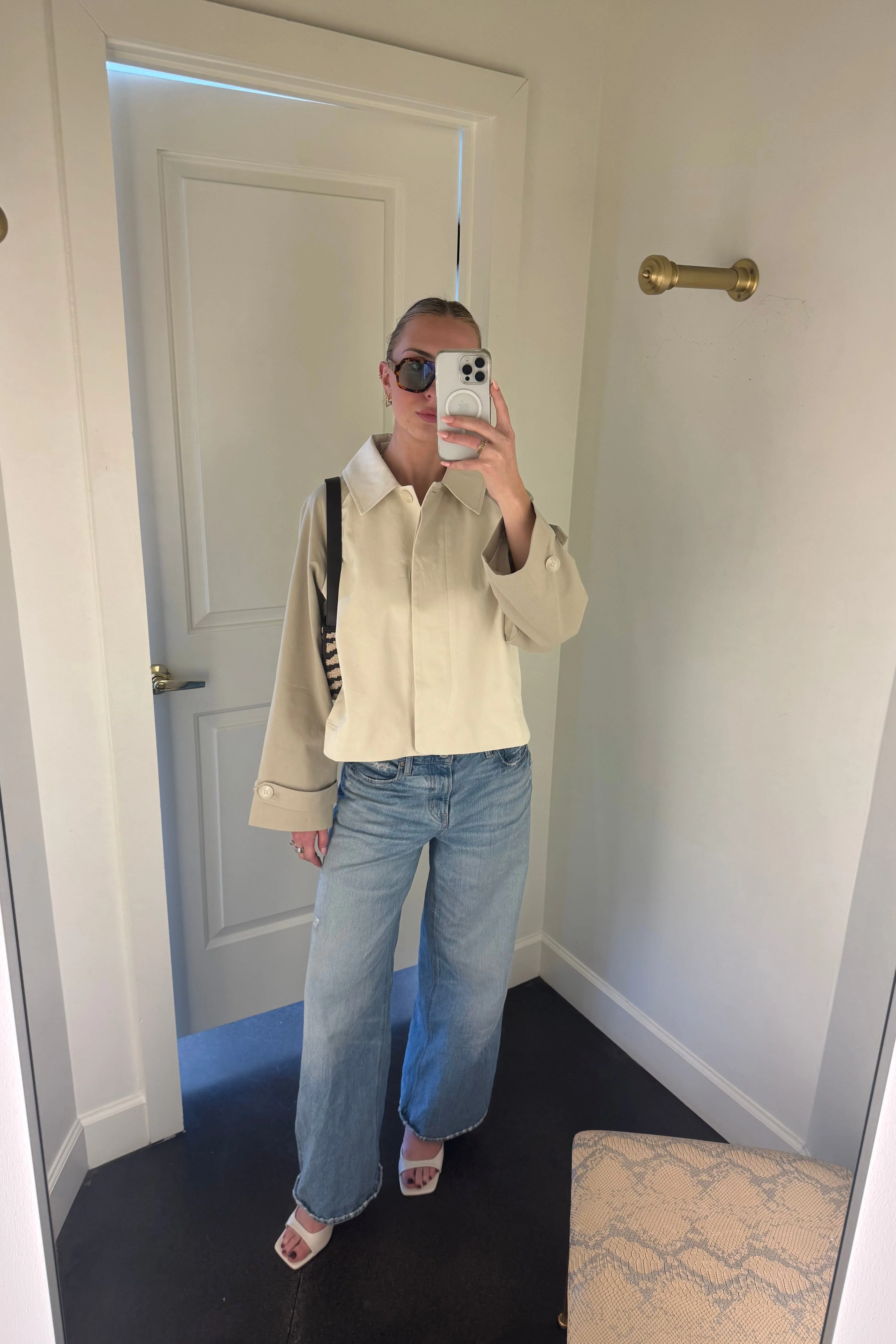 ELODIE | Cropped Trench Coat - Neutral - Image 5