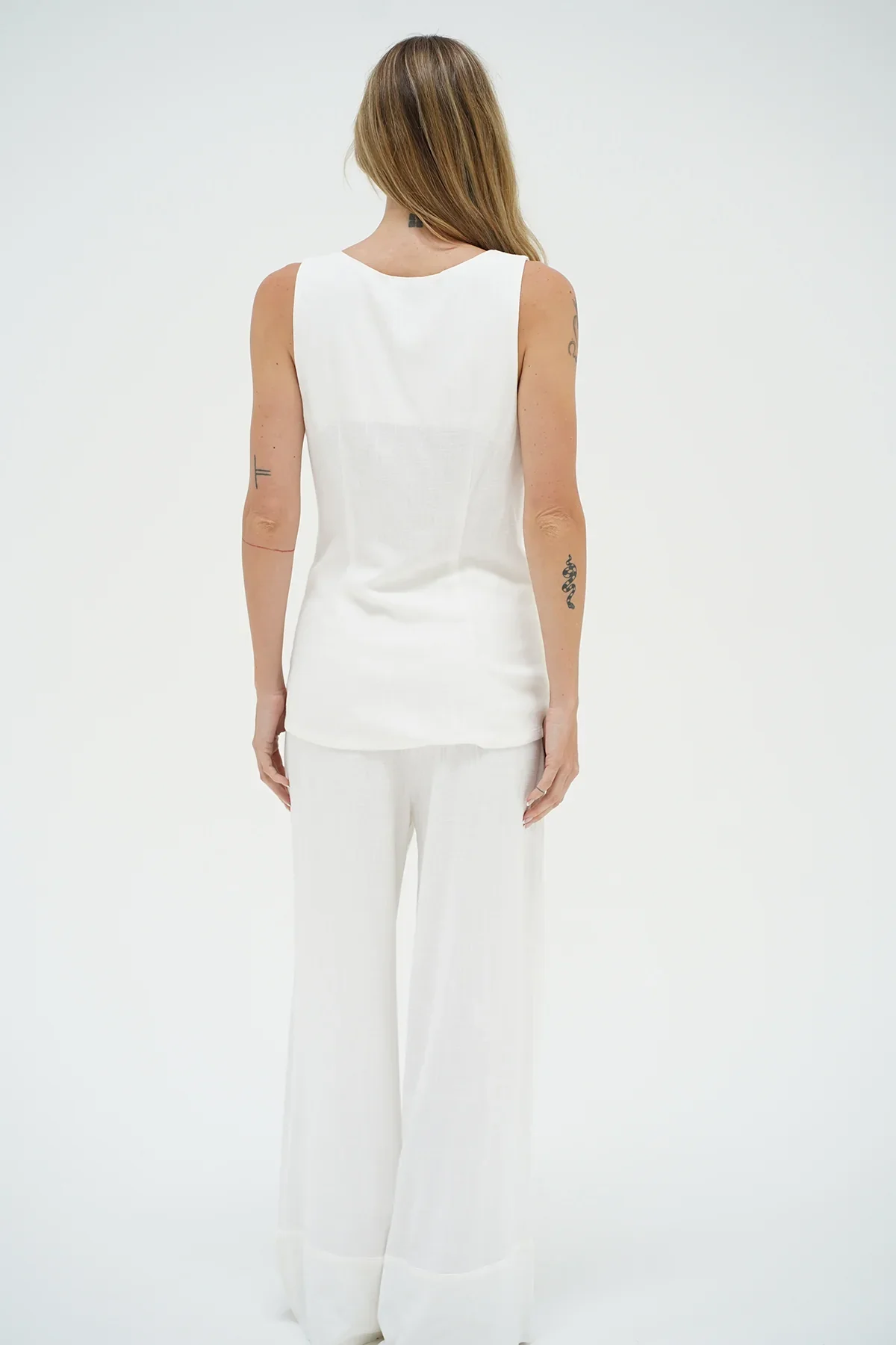 LNA | Kiana Linen Pull on Pant - Whisper White - Image 4