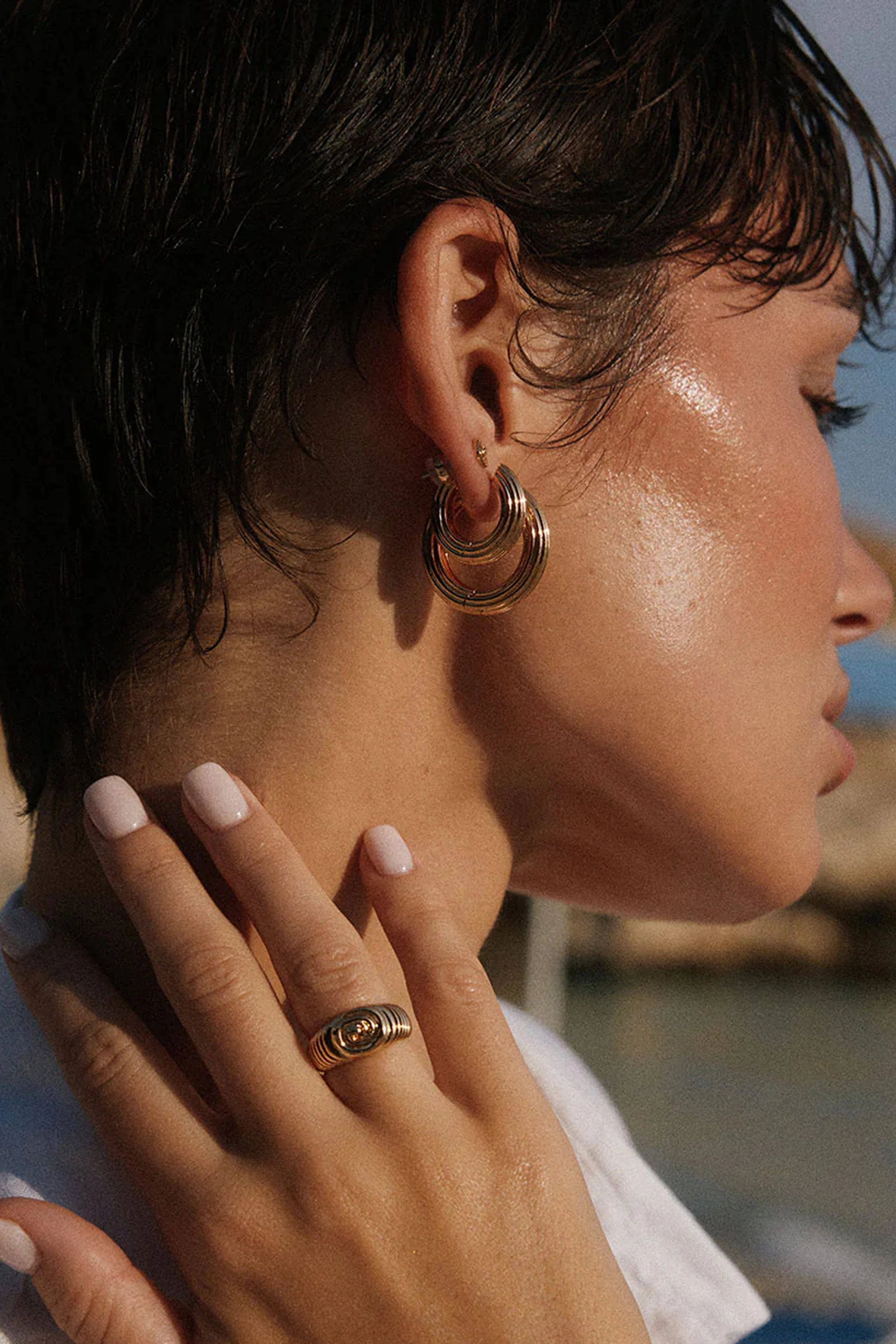 LUV AJ | The Ridged Amalfi Hinge Hoops