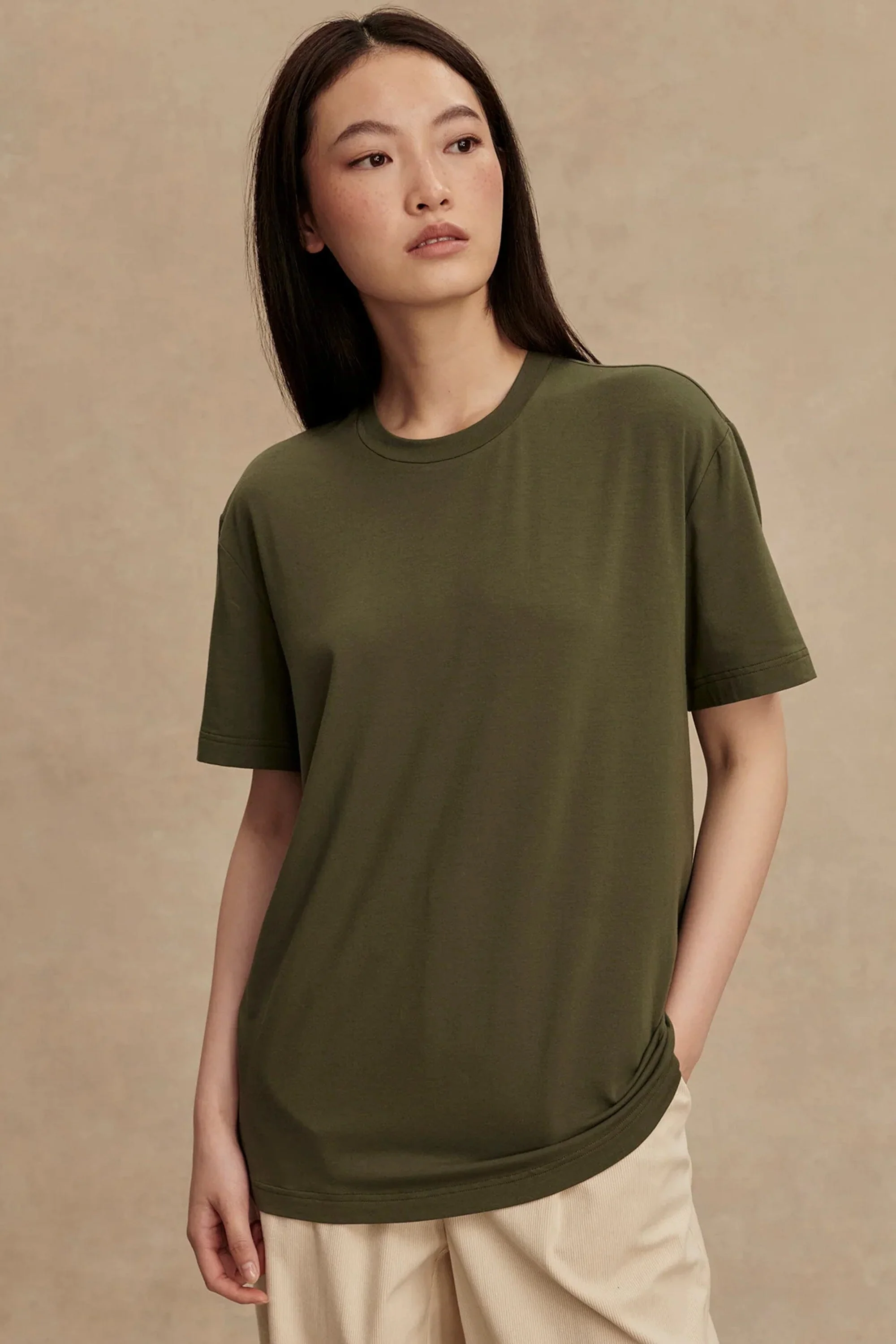VARLEY | Leighton Boyfriend Tee - Racing Olive - Image 2